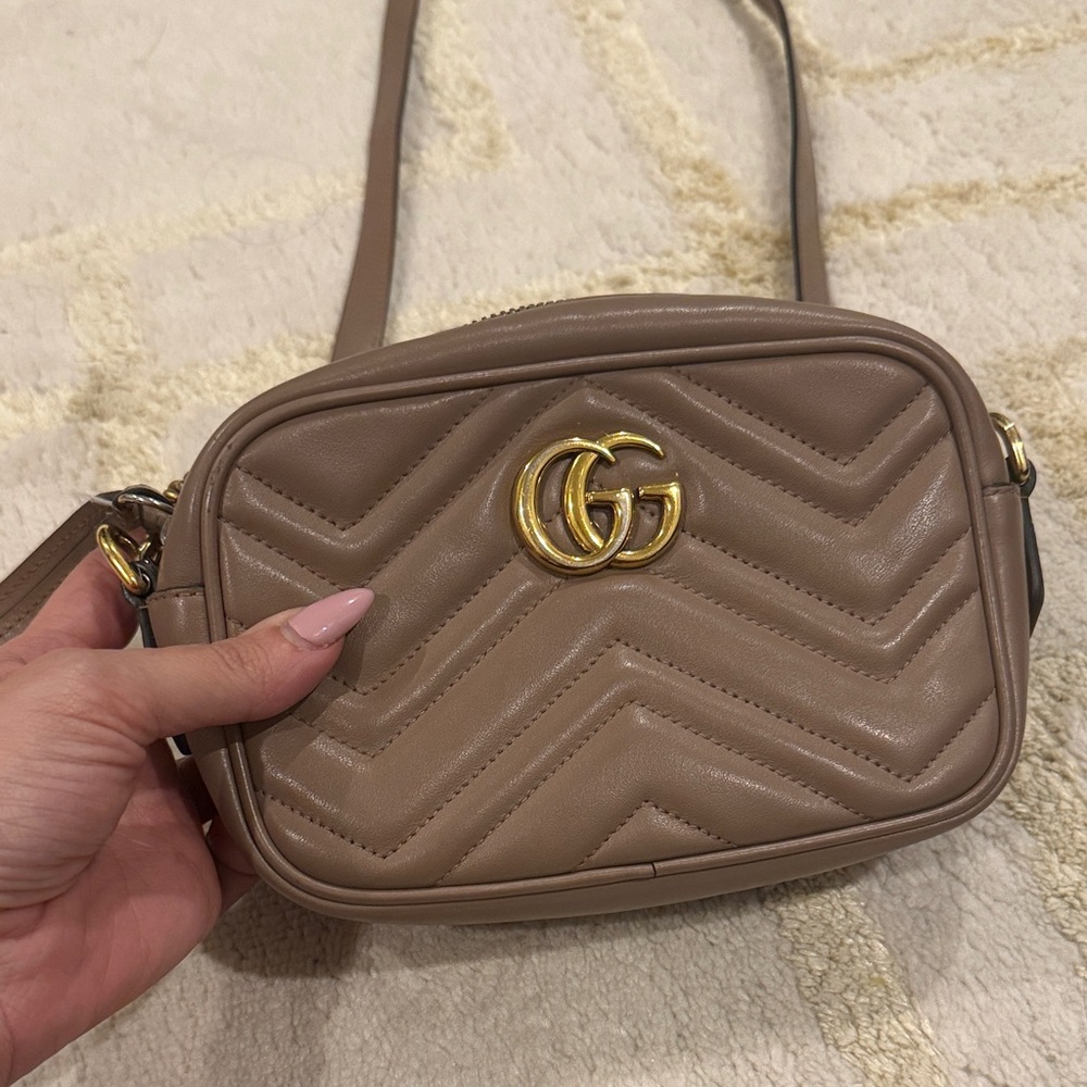 Gucci Beige Chevron Matelassé Crossbody with Gold GG